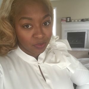 Meet your Posher, Maya